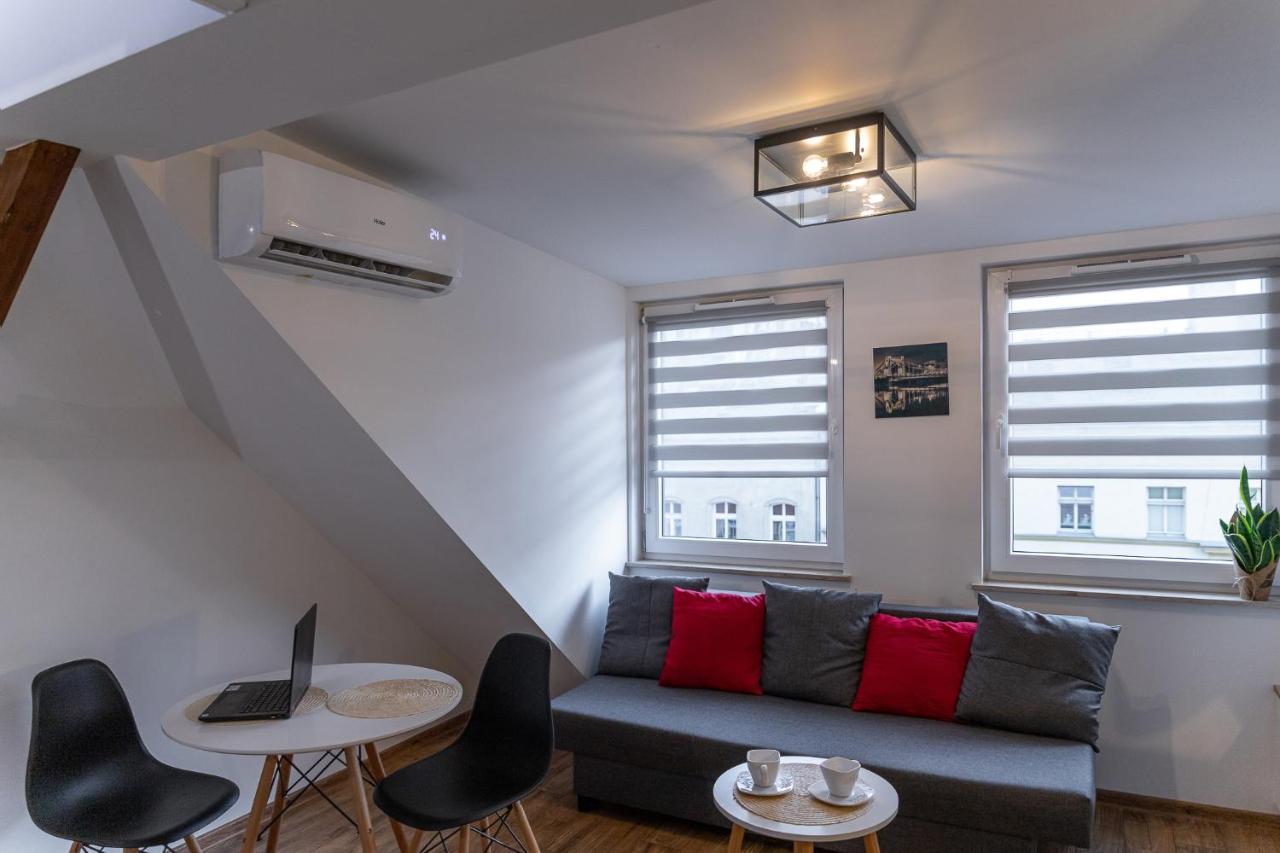 Apartamenty Niedaleko Dworca Od Wroclawapartament-Pl Luaran gambar