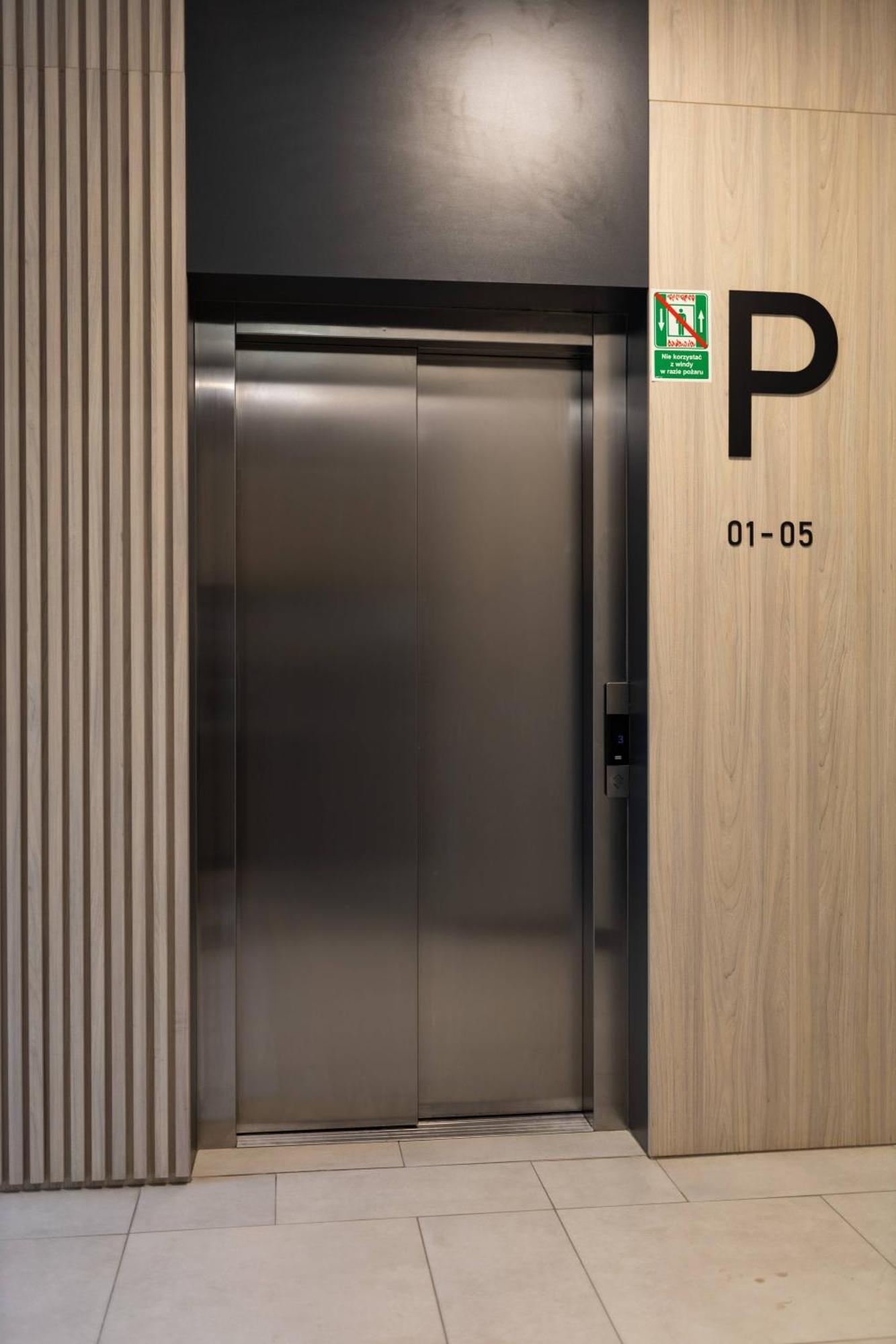 Apartamenty Niedaleko Dworca Od Wroclawapartament-Pl Luaran gambar